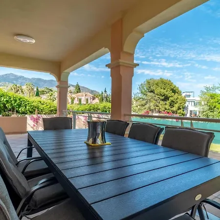 Relaxing With Private Pool * Marbella
